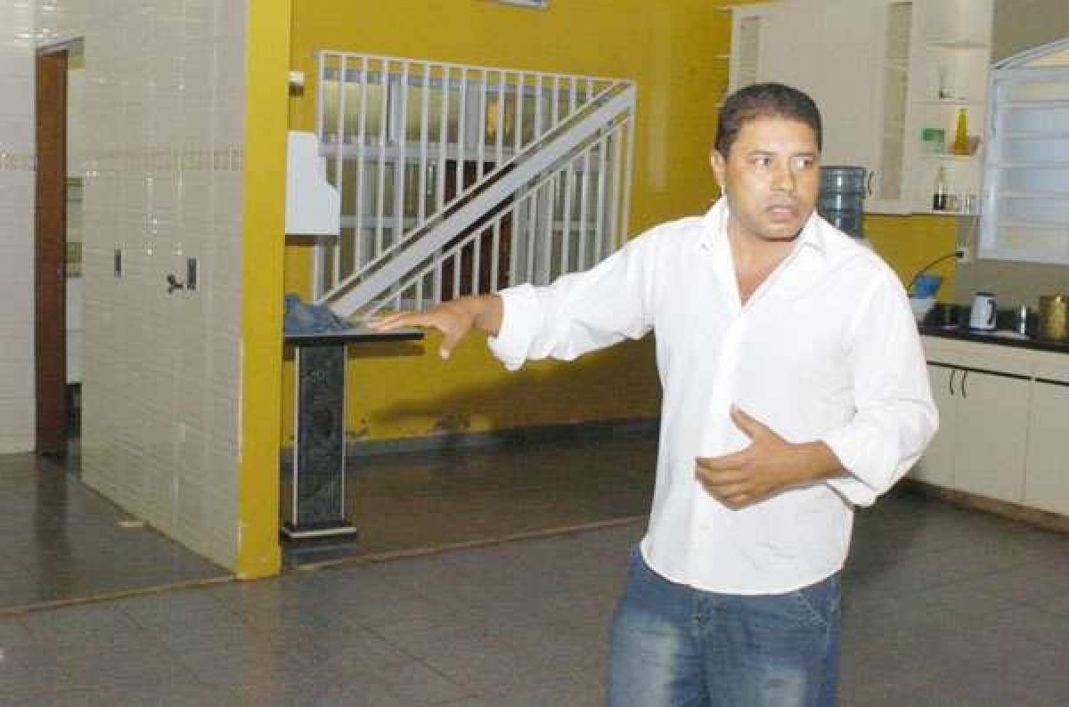 Ex-deputado é preso após condenação por mandar matar adolescente no DF