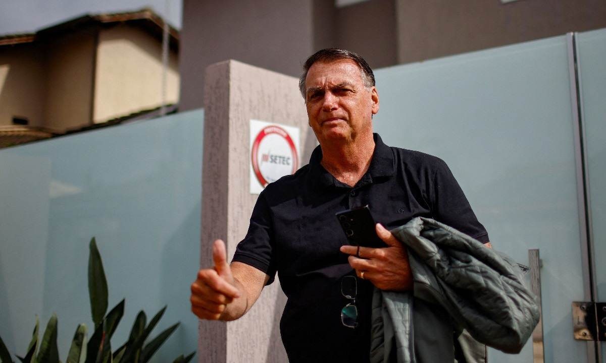 Bolsonaro pode ser preso se incitar crime durante ato no domingo na avenida Paulista