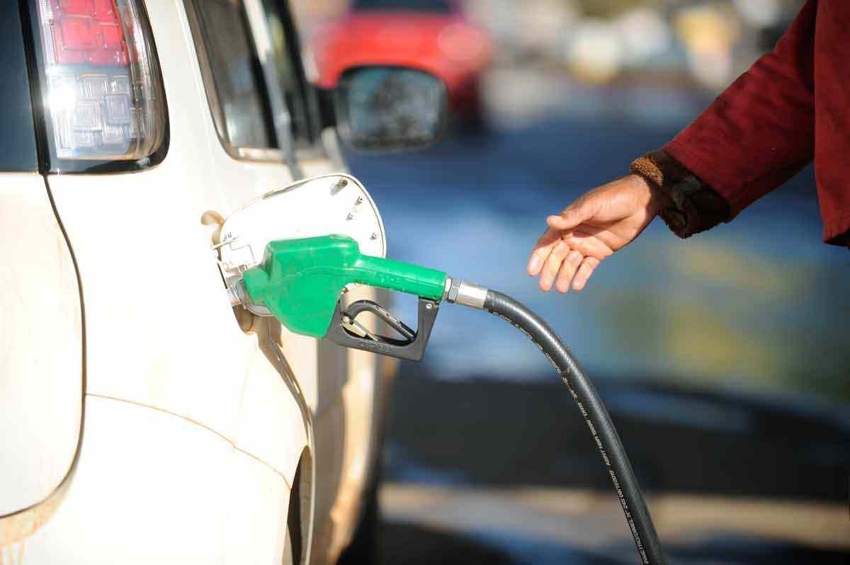 Gasolina e álcool ficam mais caros na Grande BH