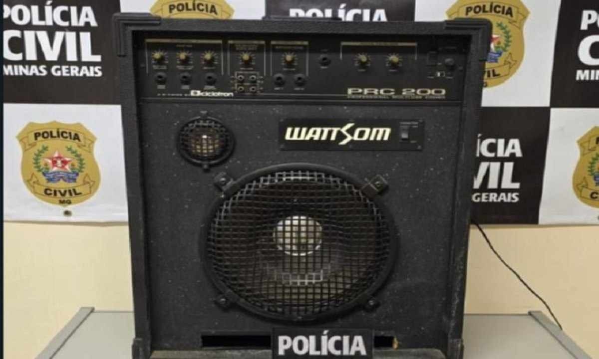 Caixa de som furtada de Igreja em Cataguases foi recuperada -  (crédito: PCMG/Divulgação)