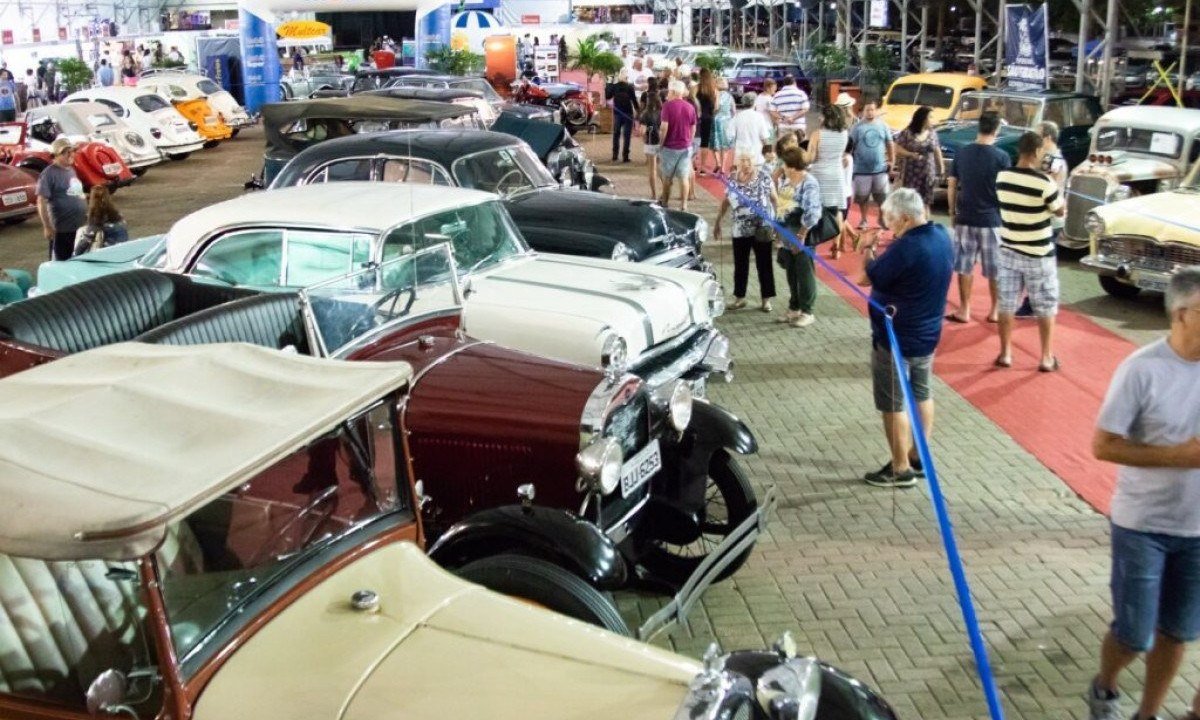 São Sebastião terá encontro de carros antigos no início de março -  (crédito: Uai Turismo)