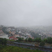 Tempo em Minas: 51 cidades estão sob alerta de chuvas intensas - Ed&eacute;sio Ferreira/EM/D.A.Press