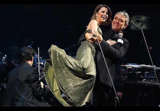 Andrea Bocelli convida Sandy para participar de show no Brasil