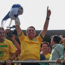 Bolsonaro só teve contato com minuta do golpista fora do governo, diz defesa - Danilo Verpa/Folhapress
