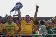 Bolsonaro só teve contato com minuta do golpista fora do governo, diz defesa