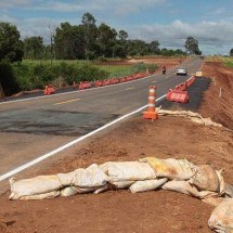 Mais de um mês depois, via de Uberlândia que dá acesso a rodovia é liberada - Divulgação/Valter de Paula/Secom/PMU