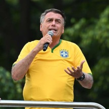 Bolsonaro é internado para exames, mas médicos descartam nova cirurgia - Andre Ribeiro/Thenews2/Folhapress