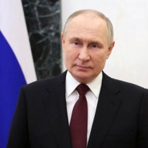 Putin afirma que arsenal nuclear russo é mais moderno que o do EUA - Alexander KAZAKOV / POOL / AFP