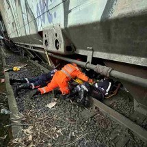 Homem é atropelado por trem e tem perna amputada em Uberaba - Divulgação/ CBMMG