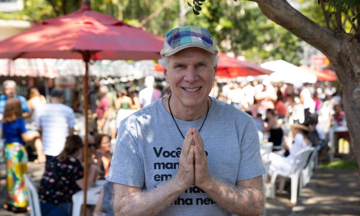 Para o chef Eduardo Maya, chegar aos 10 com o Feirinha Aproxima é uma alegria porque ela nasceu como um projeto com a missão de unir pessoas por meio da comida e da cultura, e ver esse propósito se fortalecer ao longo do tempo é uma grande satisfação -  (crédito: Victor Schwaner/Divulgação)