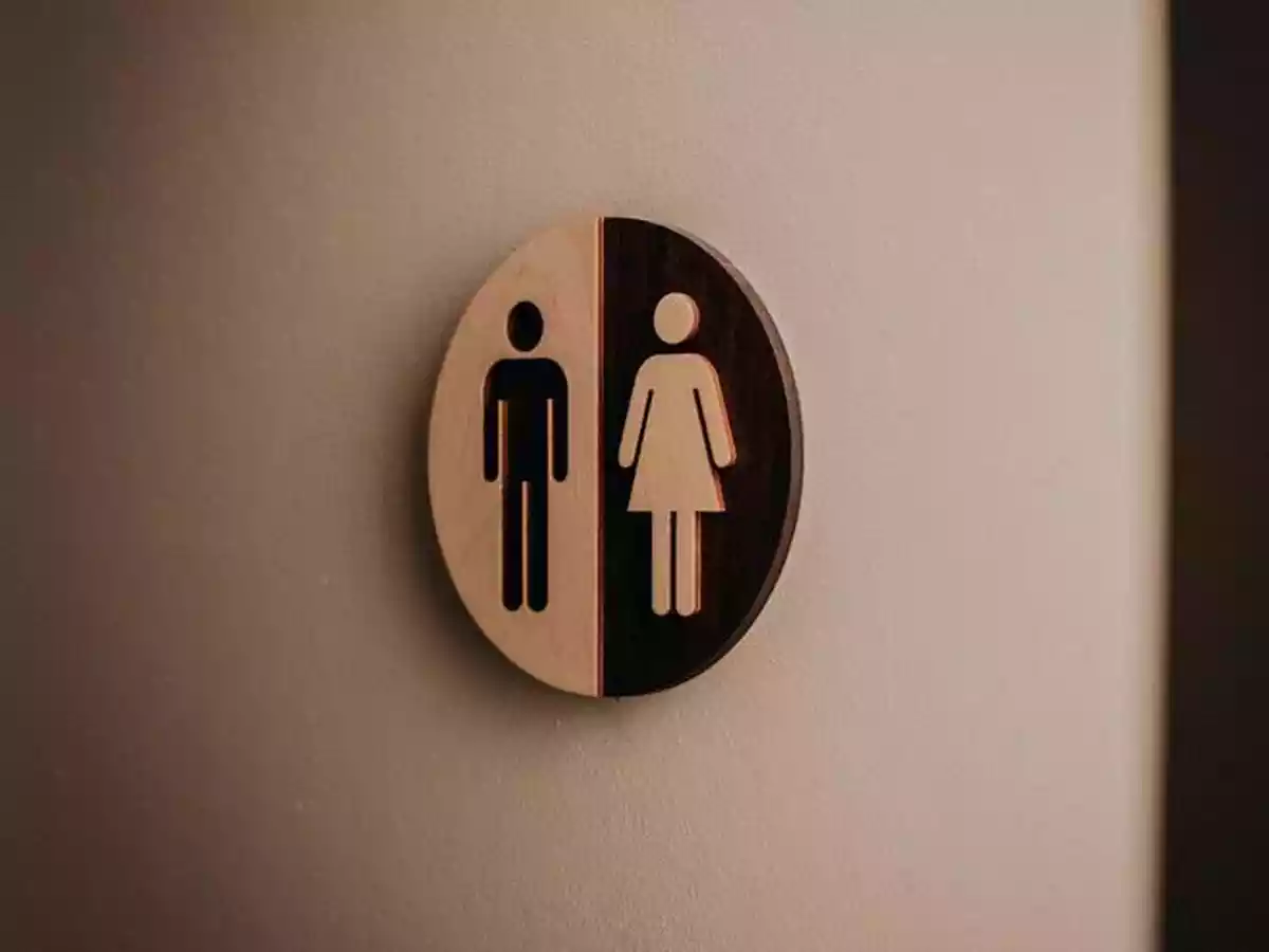 Placa de banheiro indica que pode ser usado por qualquer gênero -  (crédito:  Tim Mossholder/Pexels)