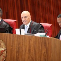 Moraes ironiza crítica em julgamento: 'Em Nárnia não há democracia' - Alejandro Zambrana/Secom/TSE