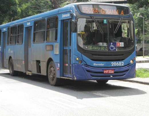 Mais dois ônibus são retirados das ruas de BH por más condições