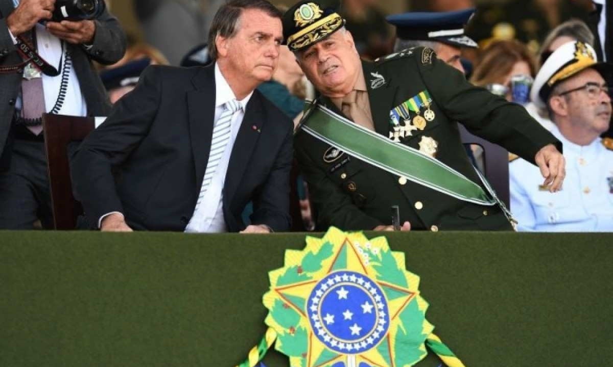 O general Marco Antônio Freire Gomes, comandante do Exército durante o mandato de Bolsonaro, depõe na Polícia Federal nesta sexta (1/3) -  (crédito: Evaristo Sa/AFP )