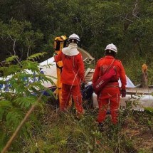 Três morrem em queda de avião na Bahia - Divulgação/CBMBA