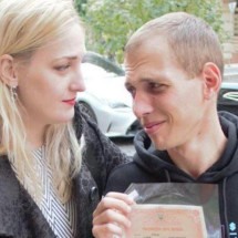 Soldado ucraniano amputado e cego sobrevive graças à voz da esposa - BBC