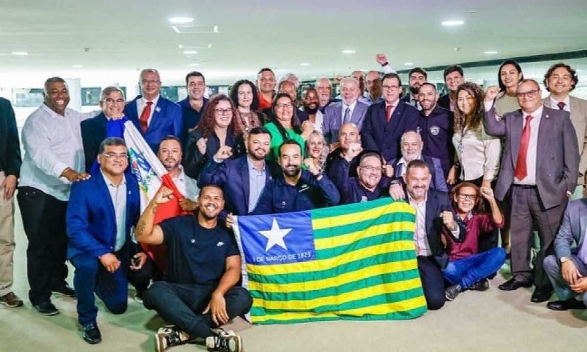 Presidente Lula durante encontro com representantes de trabalhadores de aplicativos, no Palácio do Planalto -  (crédito: Ricardo Stuckert/PR)