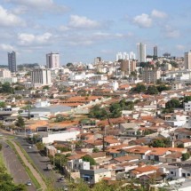 Pré-campanha em Araxá tem prefeito contra vice na disputa pela prefeitura - Beto Novaes/EM/D.A Press