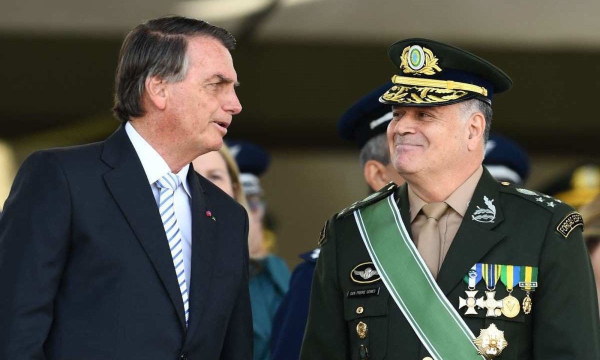 Ex-presidente Jair Bolsonaro e general Freire Gomes -  (crédito: EVARISTO SA / AFP)