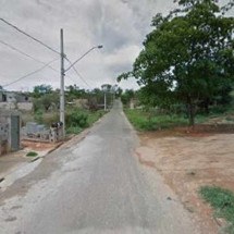 Homem agredido a pauladas por vizinhos depois de esfaquear mulher - Google maps