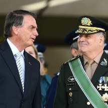 General: Bolsonaro mandou que acampamentos golpistas não fossem desmontados - EVARISTO SA / AFP