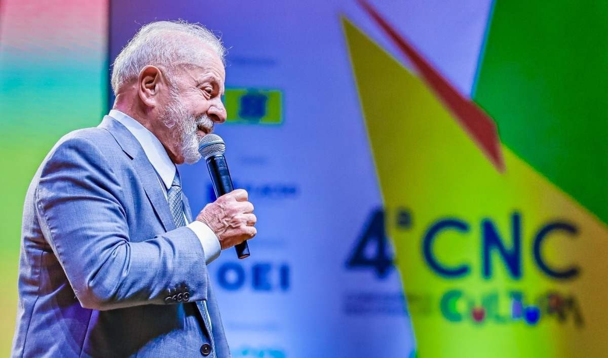 Aprovação de Lula cai no Sudeste e Sul