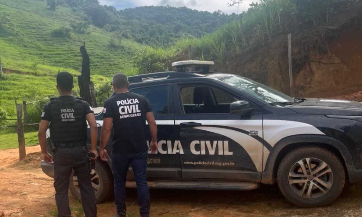 Homem é investigado por tentativa de homicídio por motivo torpe, meio que dificultou a defesa da ofendida, emprego de fogo e por ter sido praticado contra a mulher por razões das condições do sexo feminino -  (crédito: PMMG/Divulgação)