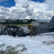 Corpos de agentes da PF que morreram em queda de avião são levados para Brasília - CBMMG/Divulgação