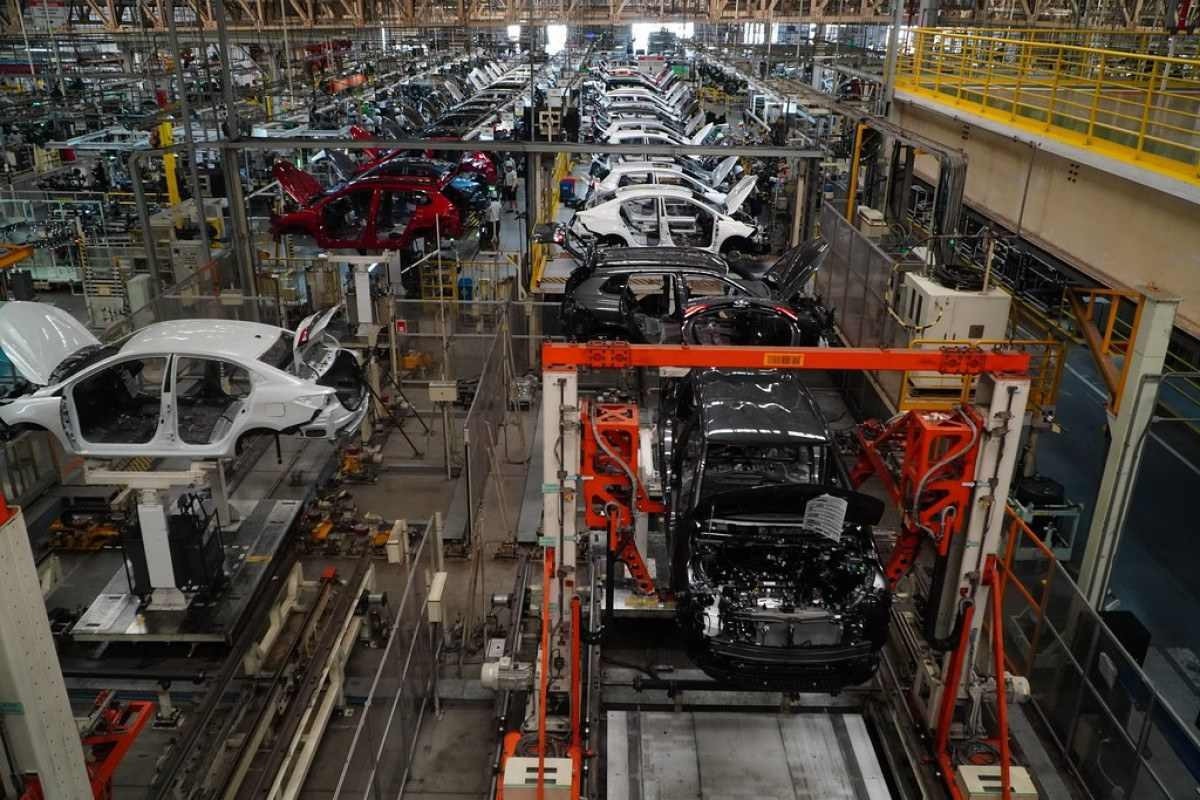 Toyota investirá R$ 11 bilhões para produzir carros híbridos no Brasil