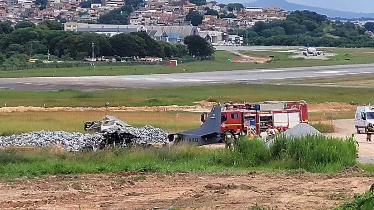 Queda de avião em BH: internautas compartilham imagens do acidente