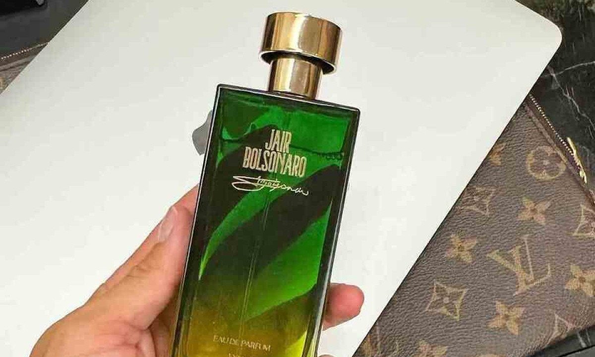 Perfume será lançado no aniversário do ex-presidente Jair Bolsonaro -  (crédito: Reprodução/Redes Socias)