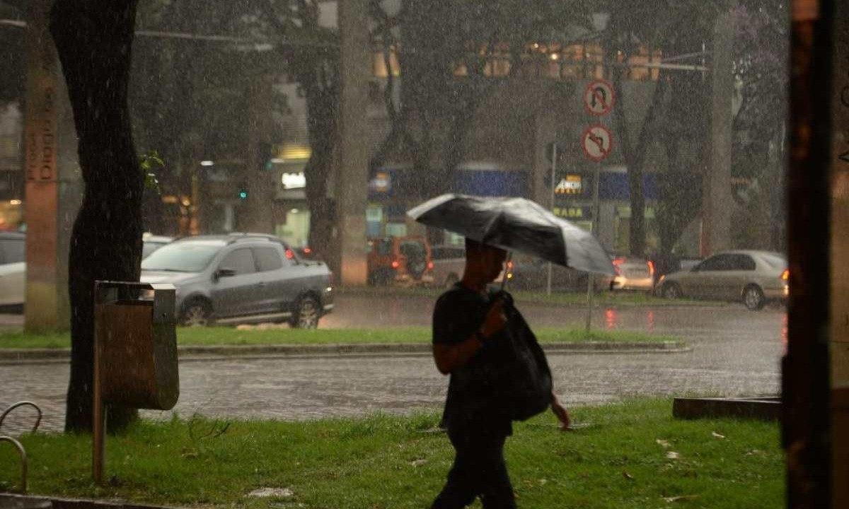 Regiões Centro-Sul e Barreiro registram mais de 50% da chuva esperada para março -  (crédito: Túlio Santos/EM/D.A Press)