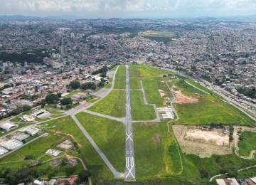Vista aérea do Aeroporto Carlos Prates -  (crédito: @estev4m)
