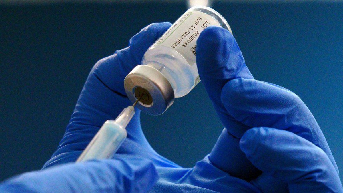 Contra recomendação médica, paciente alemão toma 217 vacinas para covid