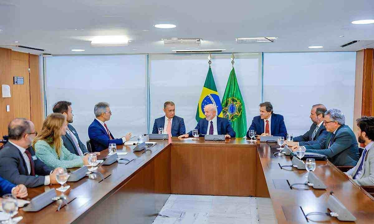 Lula e Romeu Zema se reuniram quinta-feira para discutir os débitos de Minas com a União

 -  (crédito: Ricardo Stuckert/PR)