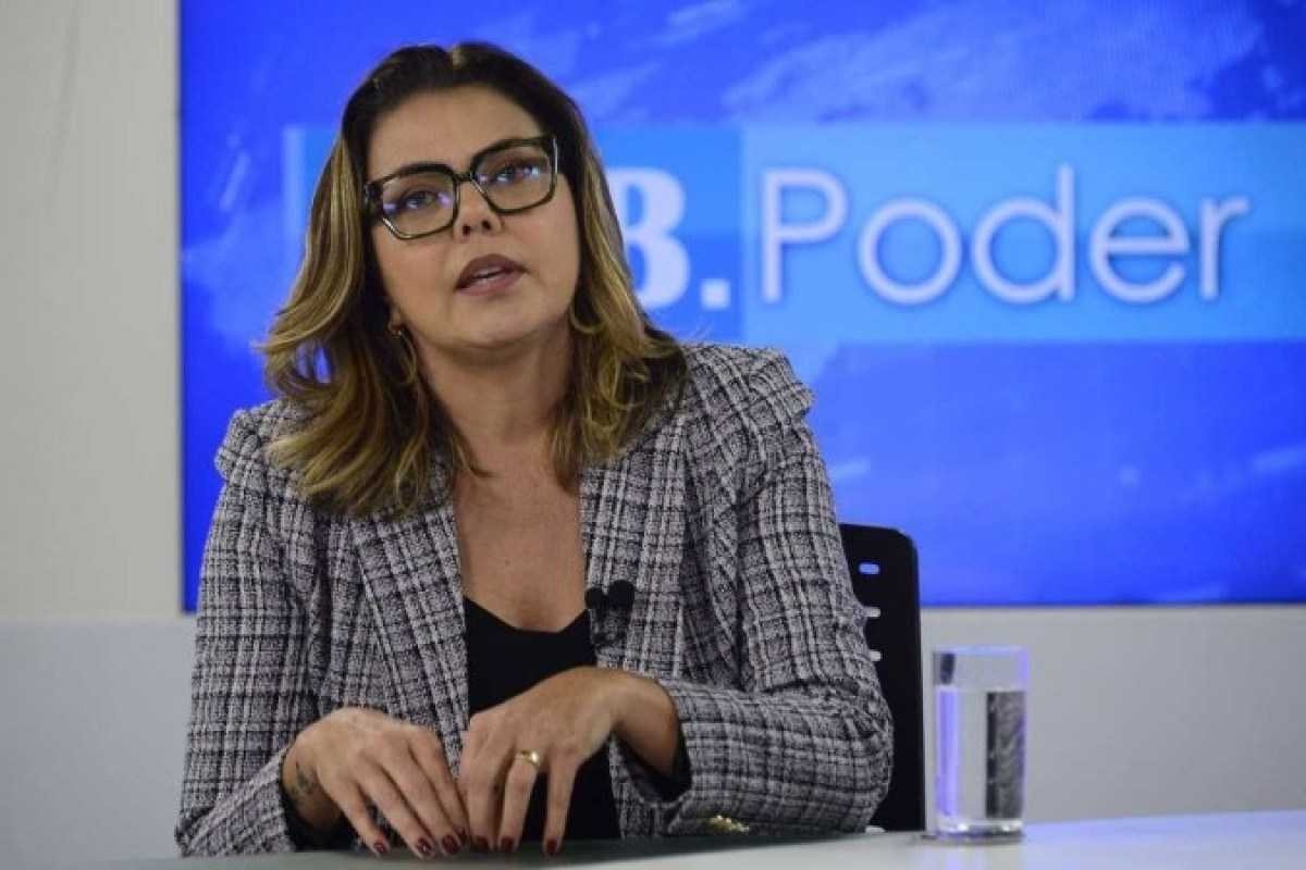 Veículo de senadora Leila Barros é leiloado por dívida com ex-partido