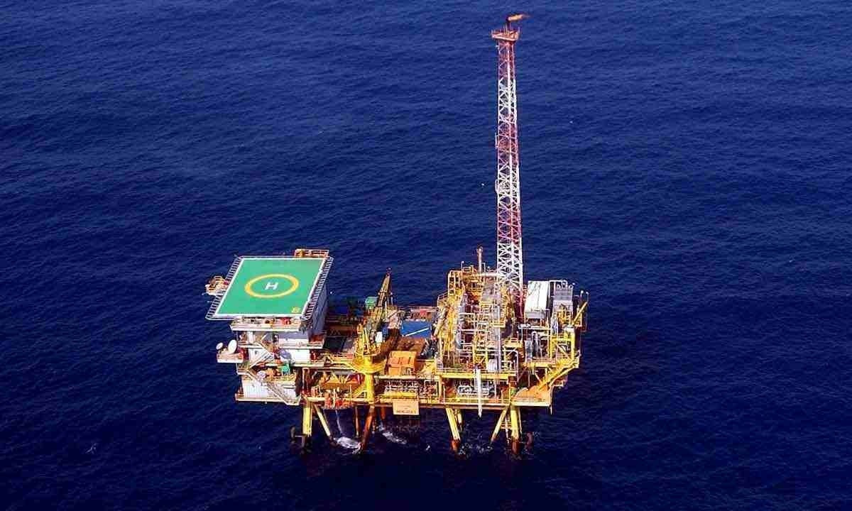 
Uma determinação unilateral fez a petrolífera perder, na última sexta-feira, R$ 55,8 bilhões em valor de mercado -  (crédito: ROGERIO SOARES/Jornal A Tribuna)
