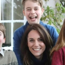 Kate Middleton se desculpa após foto manipulada - Príncipe de Gales
