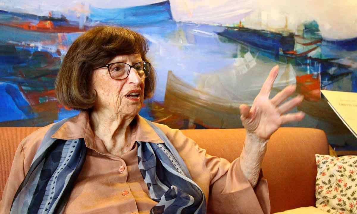 Aos 101 anos, Maria Helena Andrés reverencia Guignard, seu 'único mestre'