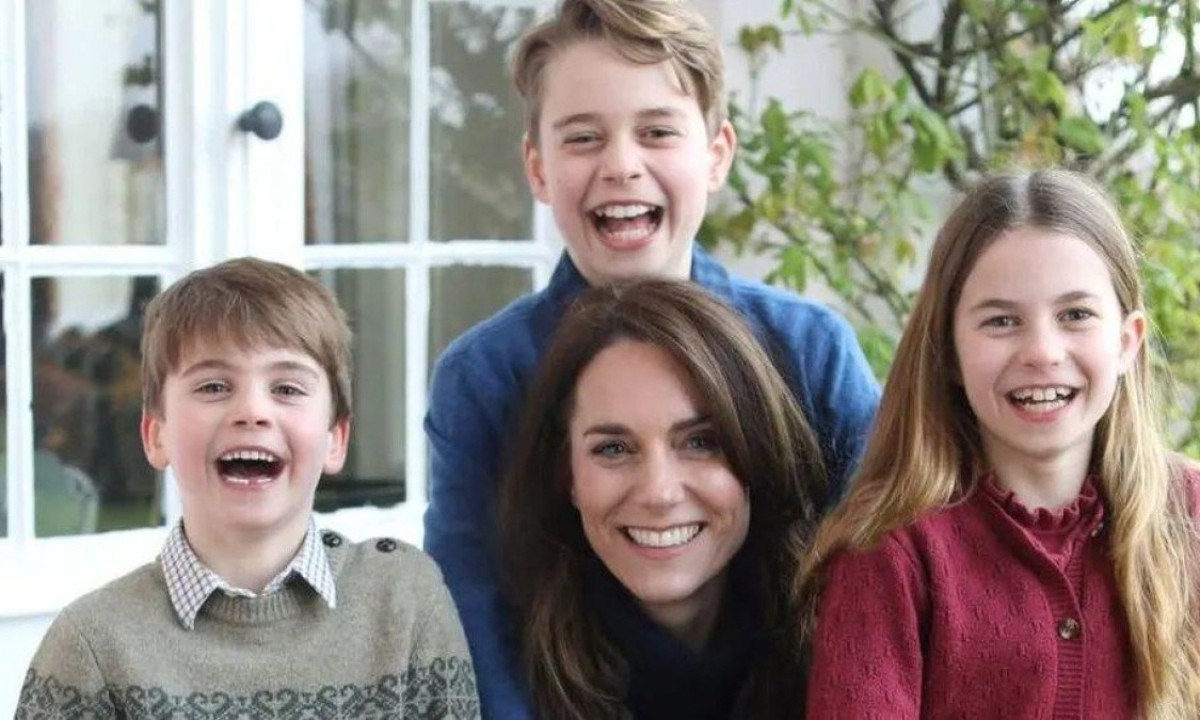 Realidade x expectativa: a crise da família real após foto adulterada de Kate Middleton -  (crédito: PRÍNCIPE DE GALES)