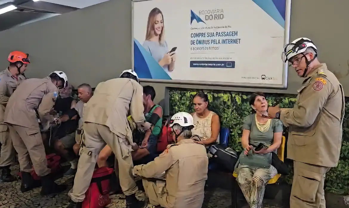 Sequestrador de ônibus no Rio fugia de facção criminosa, diz PM