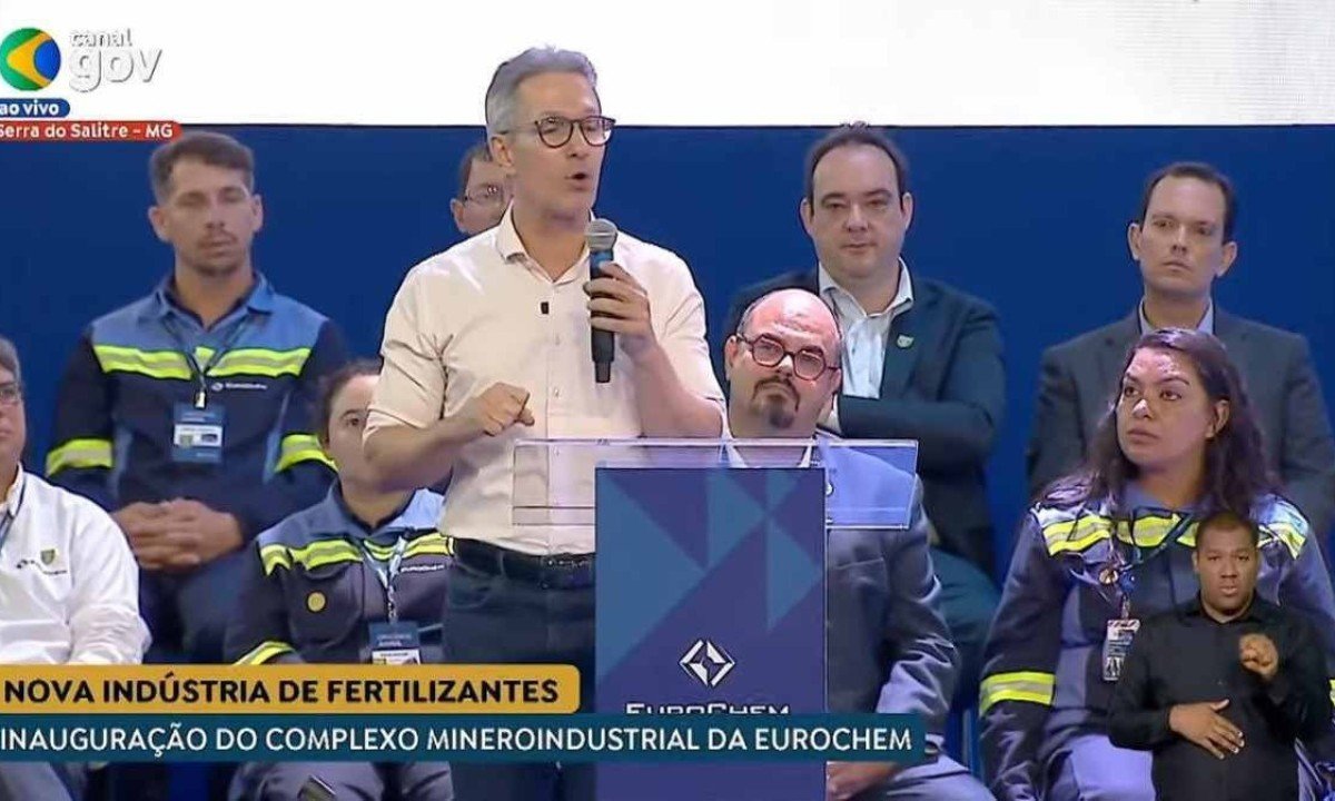 Zema participa de inauguração de fábrica de fertilizantes ao lado do presidente Lula -  (crédito: Reprodução/YouTube)