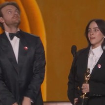 Com apenas 22 anos, Billie Eilish fez história no Oscar; entenda - reprodução abc