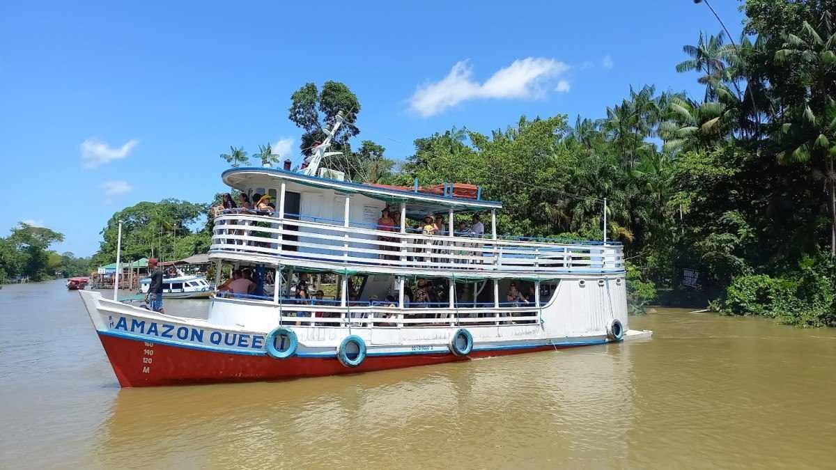 Ao visitar a Ilha do Combu, no Pará, o turista se depara com as belezas da Amazônia e a forma simples como é feito o chocolate orgânico na região