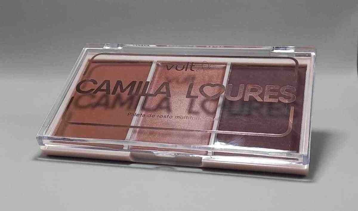 Resenha: Paleta de rosto de Camila Loures promete atender todos os tons de pele