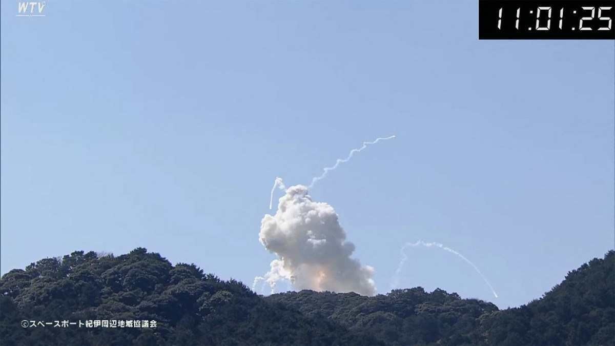 Foguete espacial de empresa privada japonesa explode segundos após o lançamento