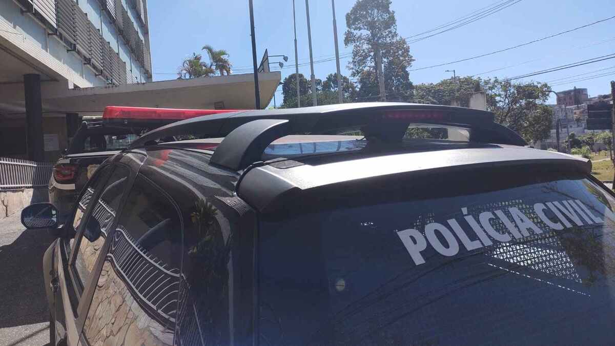 Crime, segundo a polícia, aconteceu com a ajuda de mais dois comparsas, de 22 e 23 anos -  (crédito: PCMG/Divulgação)
