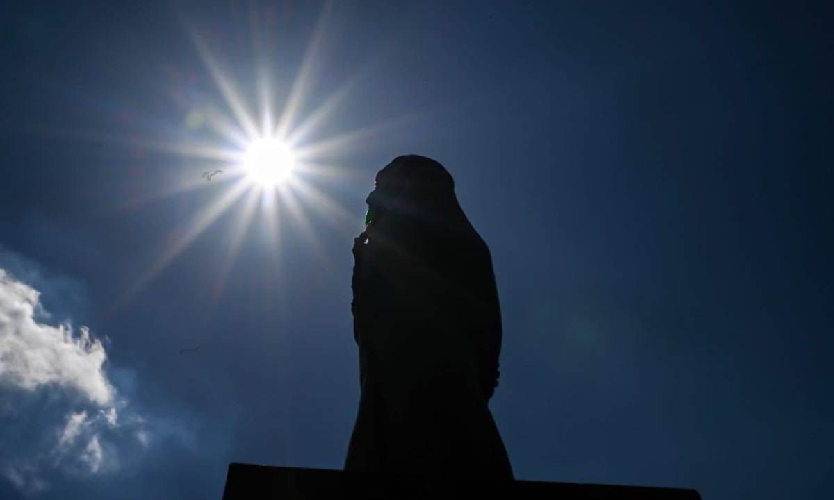 Praça Tiradentes, na Região Centro-Sul da capital, terá repetidas cenas de calor no fim de abril -  (crédito: Leandro Couri/EM/D.A Press)