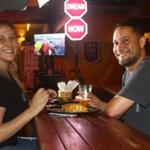Bares e restaurantes oferecem diversão para quem gosta de ficar na calçada - Marcos Vieira /EM/D.A Press