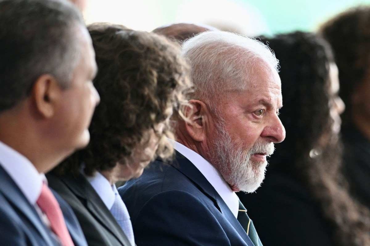Veto de Lula sobre golpe de 64 causa mal-estar entre Múcio e ex-presidente do PT